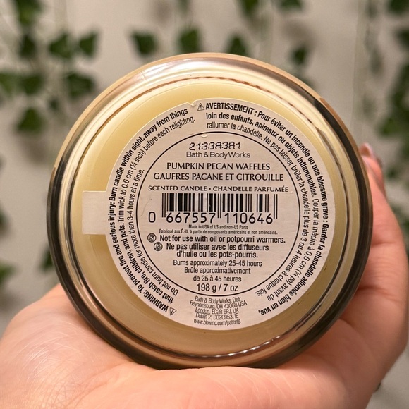 B&BW | ๐ Pumpkin Pecan Waffles Single Wick ๐ง - Picture 5 of 5